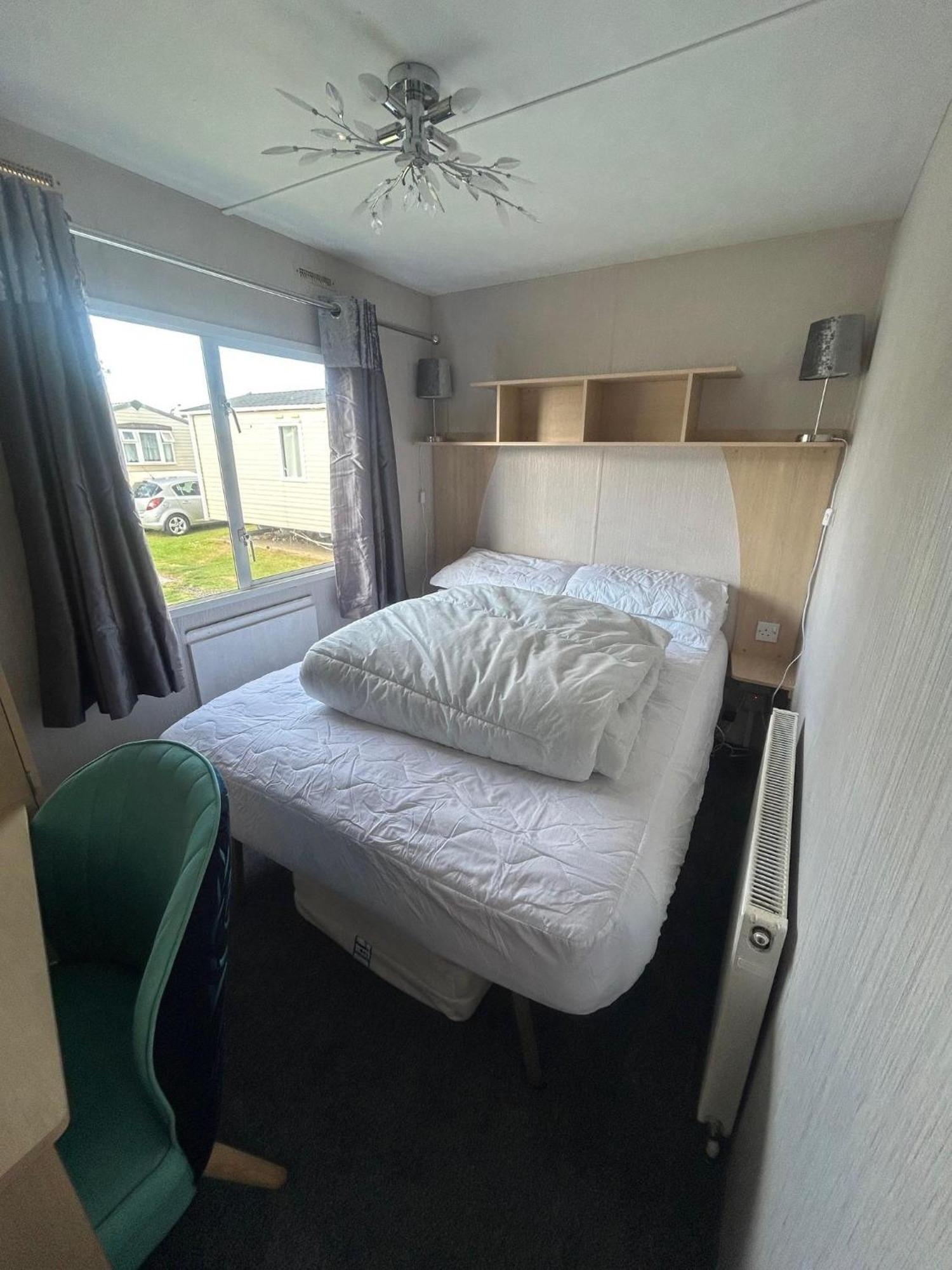 6 Berth Caravan For Hire By The Beach In Heacham, Norfolk Ref 21038C Kültér fotó